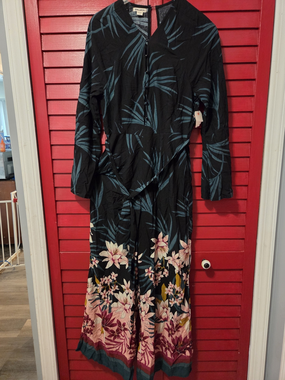 Black Floral Pants Suit by Billabong